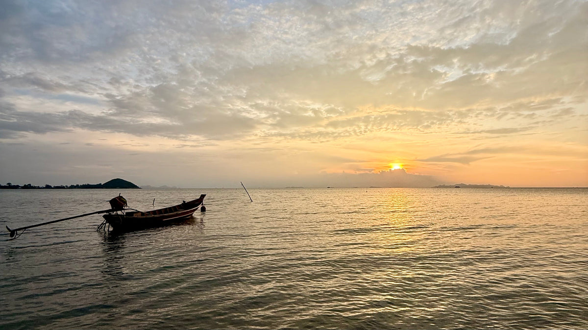 Is Lipa Noi good for families and couples?