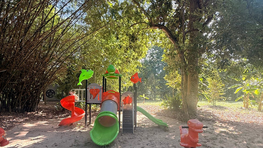 Cafe with play area in Maenam, Koh Samui