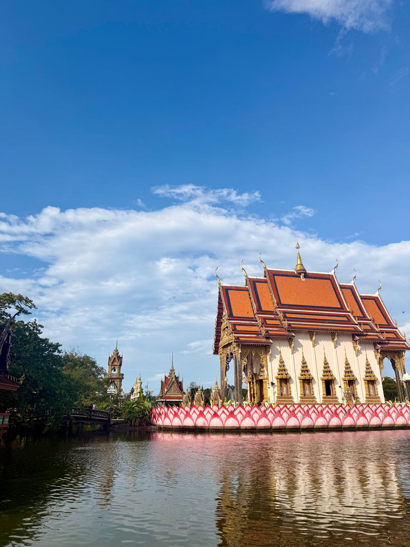 Wat Plai Laem, Plai Laem, next to Big Buddha