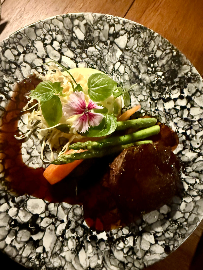 Dining on the Rocks, Choeng Mon